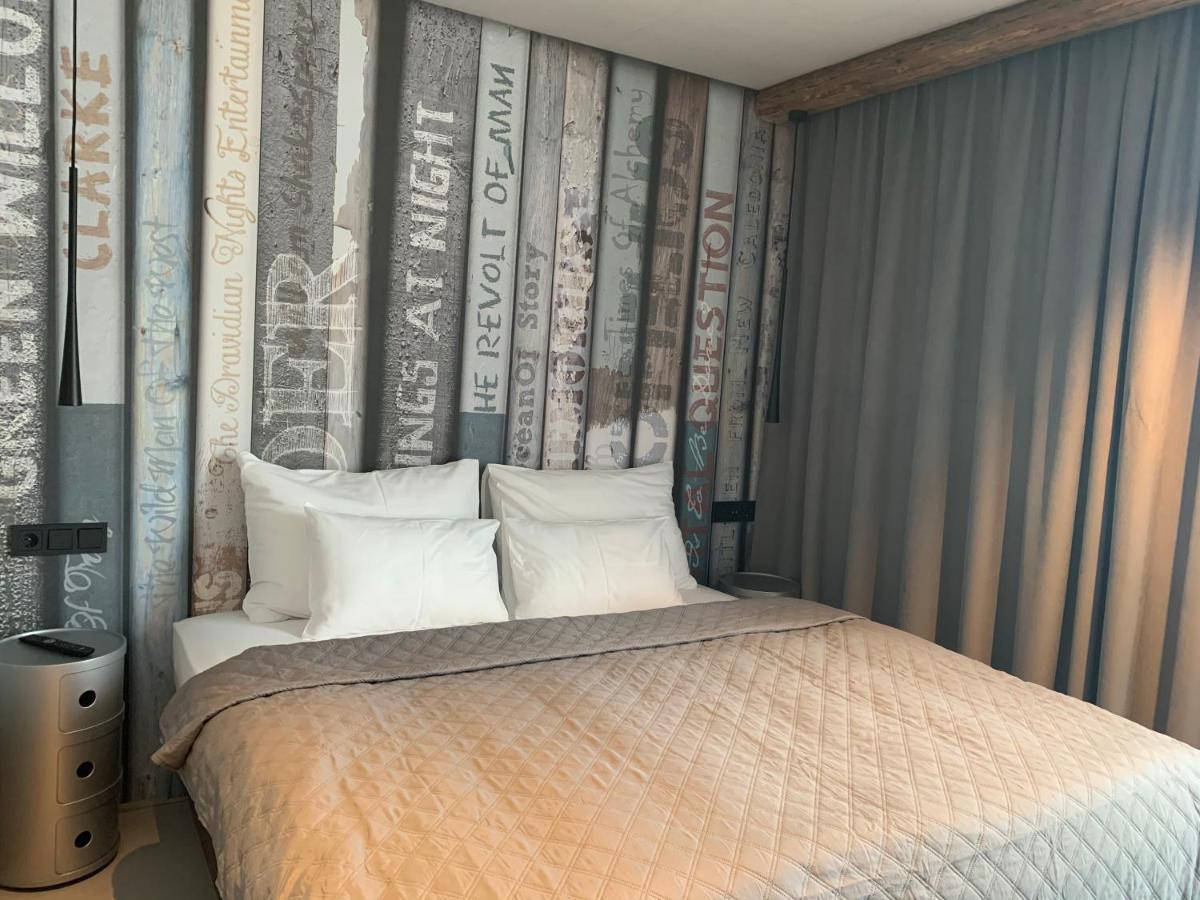 Going Triple A East Aparthotel